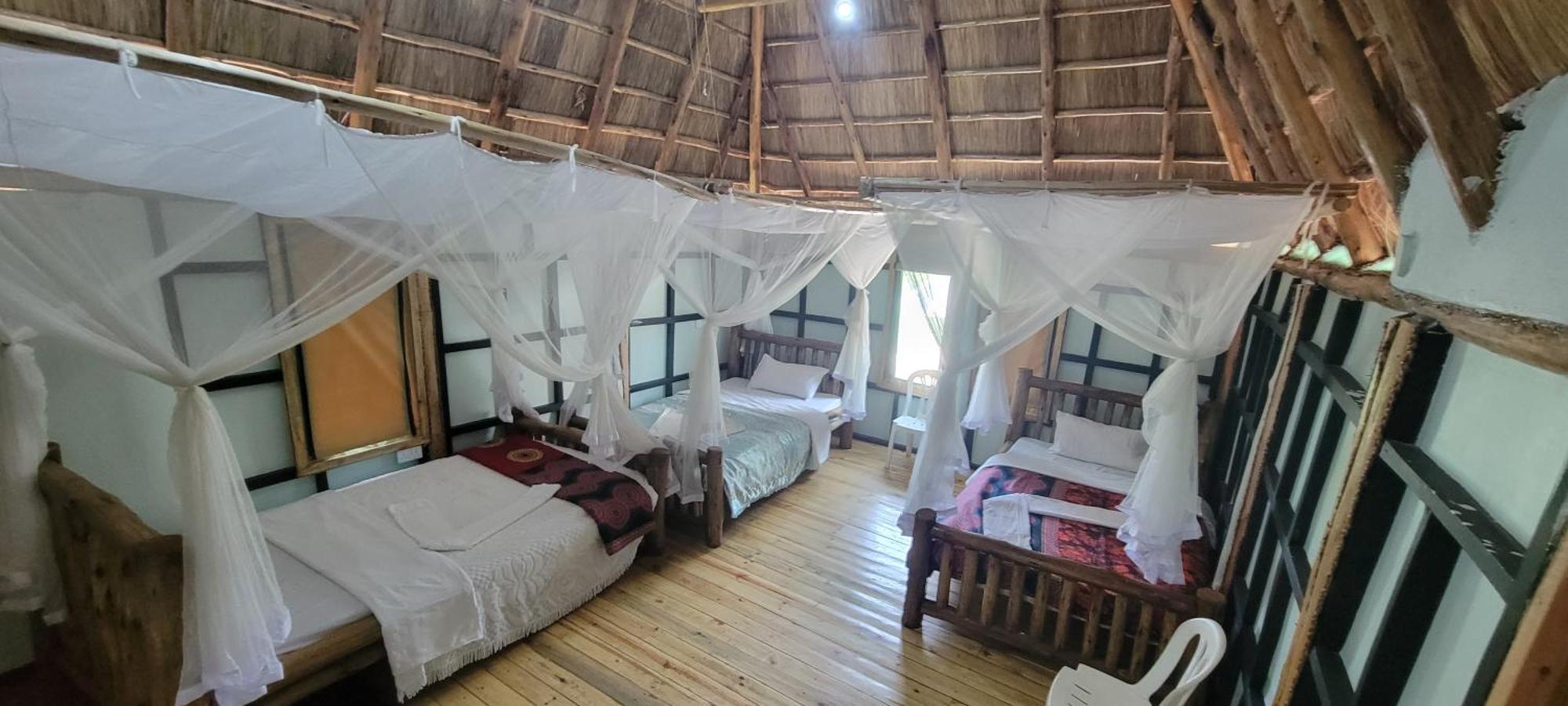 Songbird Safari Lodge & Campsite Katunguru Buitenkant foto